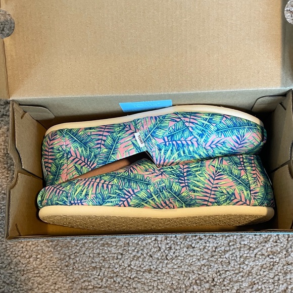 TOMS Alpargata Shoes - Picture 4 of 7